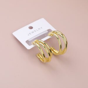 Pendientes elegantes minimalistas dorados-5