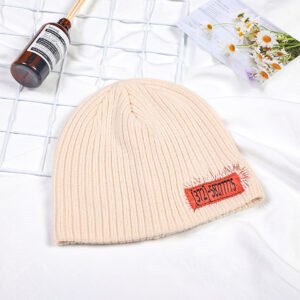 Sombrero tejido de moda urbana-beige