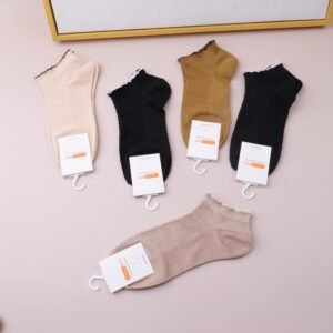 Calcetines cortos de hombre de color profundo
