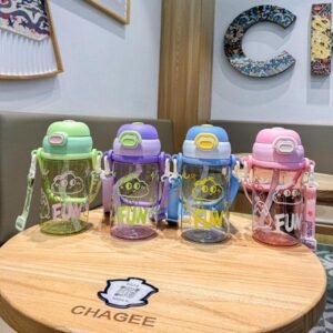 Taza con mango de colores brillantes para niños de 800 ml