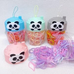 Colorido lazo de pelo de panda de dibujos animados