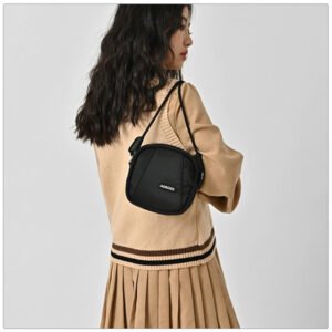 Mini Cube Trendy Crossbody – Negro