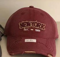 Sombrero de béisbol con borde desgastado - Rojo