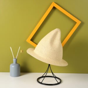 Chapeau beige pointu pour enfants sorciers