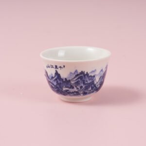 Taza de té pequeña vintage – Miles de millas de ríos y montañas