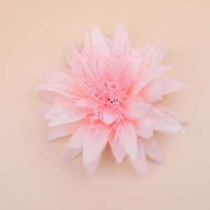 Clip de garra de flor grande rosa