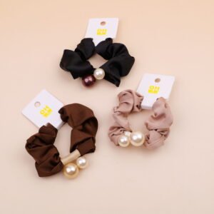 Scrunchy liso de perlas asimétricas